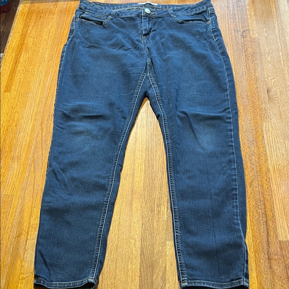 No Boundaries Women 15 Deep Indigo Straight Leg Mid Raise Stretch Jeans